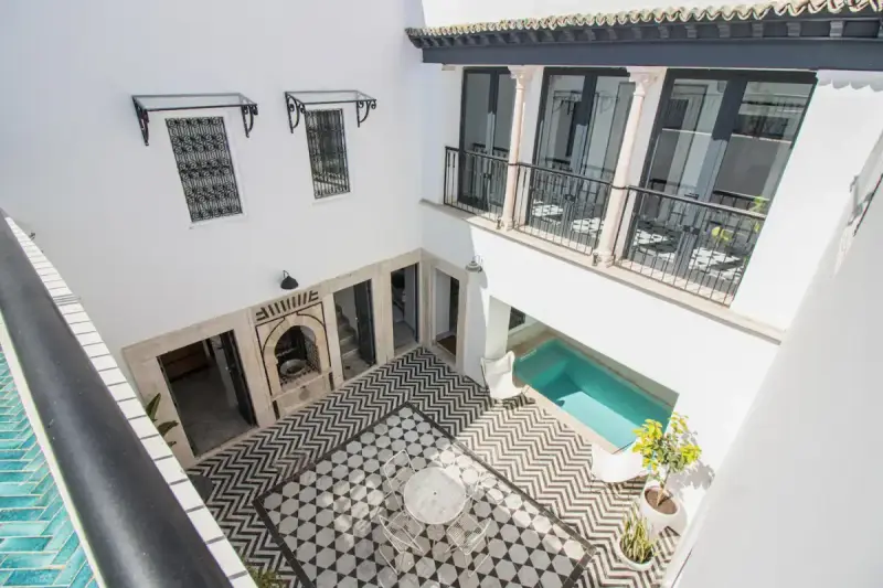 Le patio de Dar Dou vu d'en haut, dans la Médina de Tunis